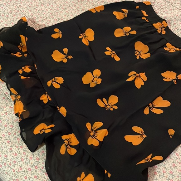 CatherineMaLandrino Skirt - Picture 5 of 8